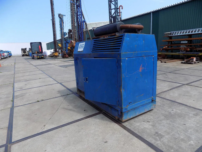 Bredenoord Bredenoord aggregaat BRD 70 KVA Deutz F5L413 - Groupe électrogène: photos 4 Bredenoord Bredenoord aggregaat BRD 70 KVA Deutz F5L413 - Groupe électrogène: photos 4