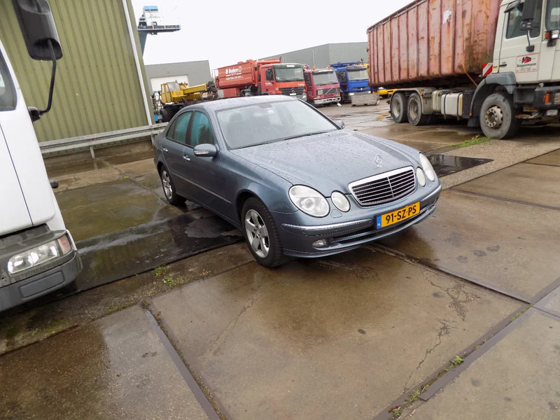 Mercedes-Benz E.320.CDI - Voiture: photos 2 Mercedes-Benz E.320.CDI - Voiture: photos 2