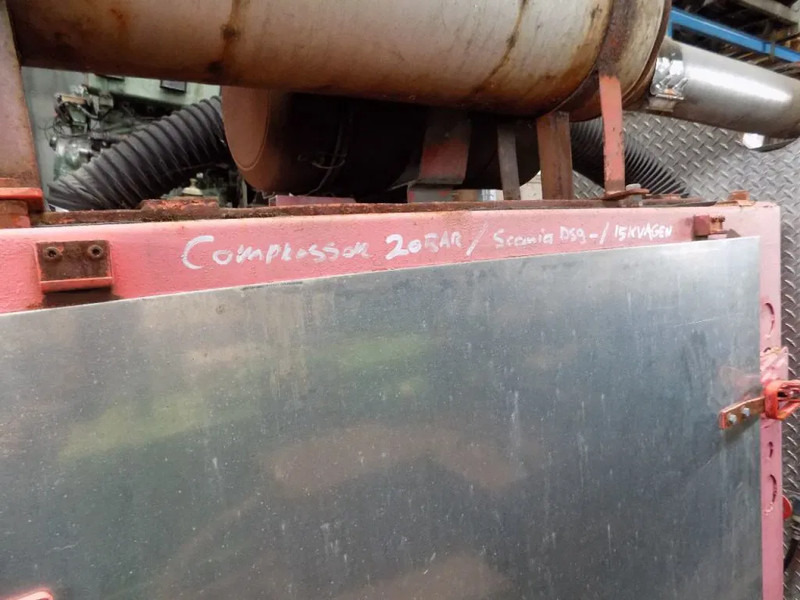 Scania 6 cillinder DS-9 compressor 20 bar en aggregaat 15 kva - Compresseur d'air: photos 4 Scania 6 cillinder DS-9 compressor 20 bar en aggregaat 15 kva - Compresseur d'air: photos 4