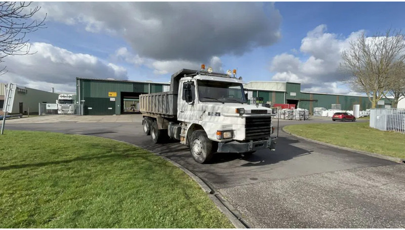 Scania T92 Scania 6x2 Torpedo 92 H Kipper - Camion benne: photos 3 Scania T92 Scania 6x2 Torpedo 92 H Kipper - Camion benne: photos 3