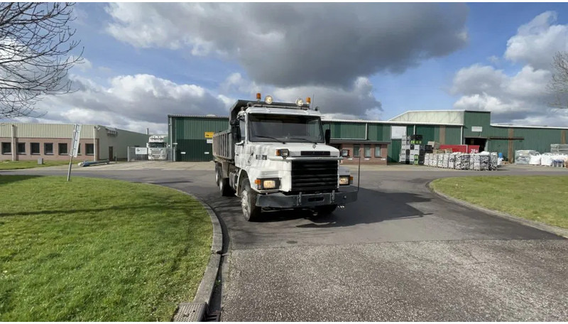 Scania T92 Scania 6x2 Torpedo 92 H Kipper - Camion benne: photos 4 Scania T92 Scania 6x2 Torpedo 92 H Kipper - Camion benne: photos 4