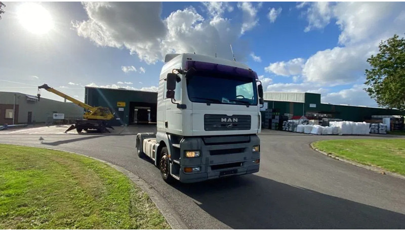 MAN TGA 18.440 4X2 BLS - Tracteur routier: photos 4 MAN TGA 18.440 4X2 BLS - Tracteur routier: photos 4