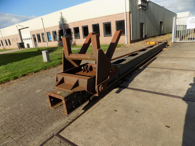 Boormast 10 meter Boormast 10 meter lengte - Foreuse: photos 1 Boormast 10 meter Boormast 10 meter lengte - Foreuse: photos 1
