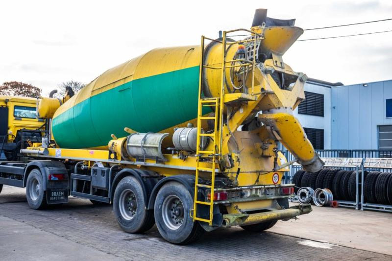 DE BUF BETON MIXER/MISCHER/MALAXEUR12M³ - Semi-remorque malaxeur: photos 4 DE BUF BETON MIXER/MISCHER/MALAXEUR12M³ - Semi-remorque malaxeur: photos 4