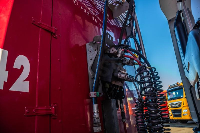 KRAKER WALKING FLOOR CF 200-92 m3 - Semi-remorque à fond mouvant: photos 5 KRAKER WALKING FLOOR CF 200-92 m3 - Semi-remorque à fond mouvant: photos 5