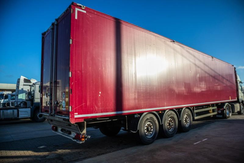 KRAKER WALKING FLOOR CF 200-92 m3 - Semi-remorque à fond mouvant: photos 3 KRAKER WALKING FLOOR CF 200-92 m3 - Semi-remorque à fond mouvant: photos 3