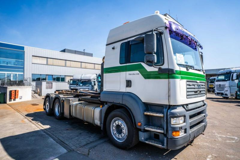 MAN TGA 26.430 LL - Camion ampliroll: photos 2 MAN TGA 26.430 LL - Camion ampliroll: photos 2