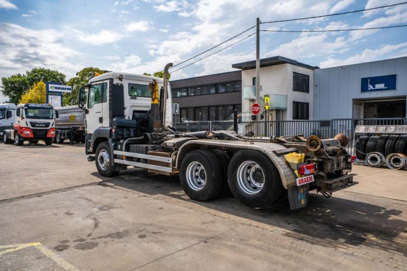 MAN TGS 28.360 BL+INTARDER+10 Pneus/tires - Camion ampliroll: photos 5 MAN TGS 28.360 BL+INTARDER+10 Pneus/tires - Camion ampliroll: photos 5