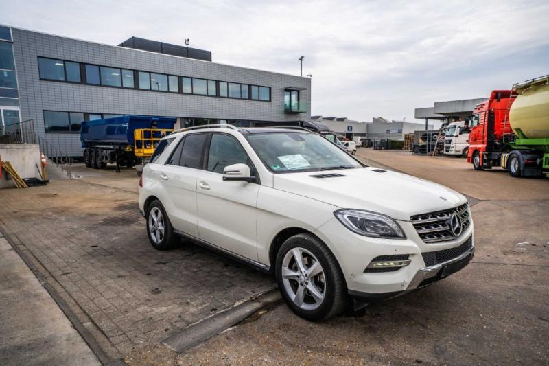 Mercedes-Benz ML 250 CDI - Berline: photos 2 Mercedes-Benz ML 250 CDI - Berline: photos 2