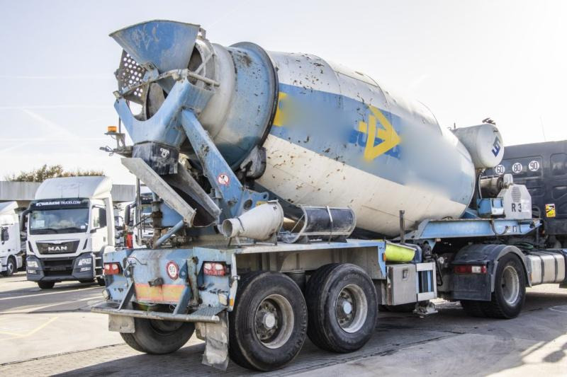 Mol BETON MIXER/MALAXEUR/MISCHER 10M3+MOTOR/MOTEUR - Semi-remorque malaxeur: photos 3 Mol BETON MIXER/MALAXEUR/MISCHER 10M3+MOTOR/MOTEUR - Semi-remorque malaxeur: photos 3