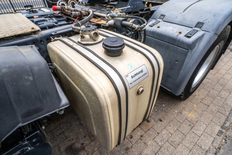 Tracteur routier MAN TGS 18.460 BLS 4X4 +KIPHYDR / (met Cardan): photos 8 Tracteur routier MAN TGS 18.460 BLS 4X4 +KIPHYDR / (met Cardan): photos 8