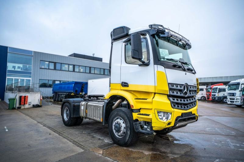 Mercedes AROCS 2045 AS (cardan) - Tracteur routier: photos 2 Mercedes AROCS 2045 AS (cardan) - Tracteur routier: photos 2