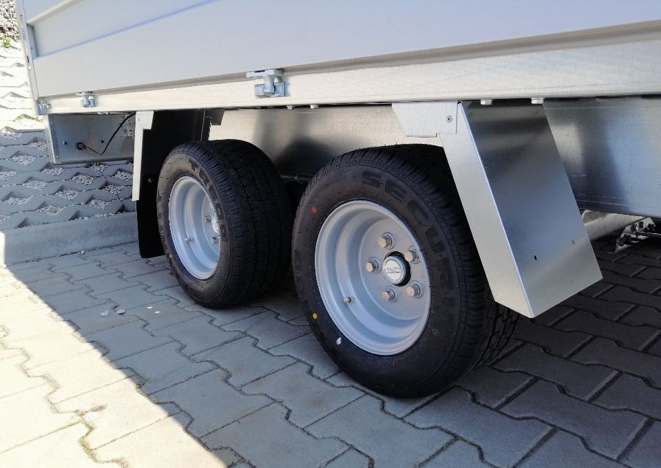 Besttrailers CONDOR III - Remorque plateau: photos 3 Besttrailers CONDOR III - Remorque plateau: photos 3
