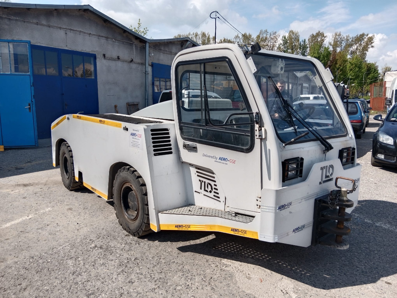TLD TMX150 - Tracteur d'avions: photos 1 TLD TMX150 - Tracteur d'avions: photos 1