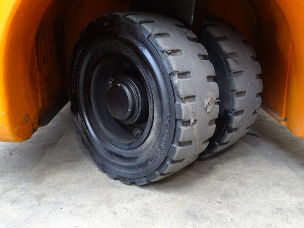 Doosan B18T-5 - TRIPLEX - Chariot élévateur électrique: photos 2 Doosan B18T-5 - TRIPLEX - Chariot élévateur électrique: photos 2