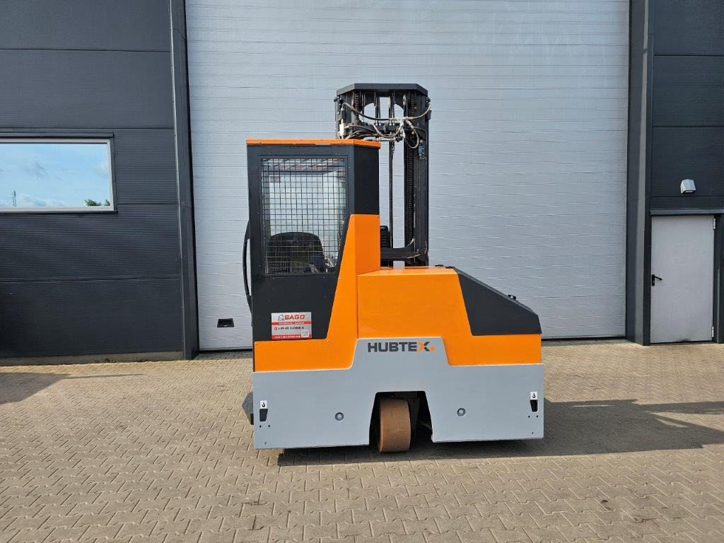 Hubtex DQ30-E - TRIPLEX - Chariot multidirectionnel: photos 2 Hubtex DQ30-E - TRIPLEX - Chariot multidirectionnel: photos 2