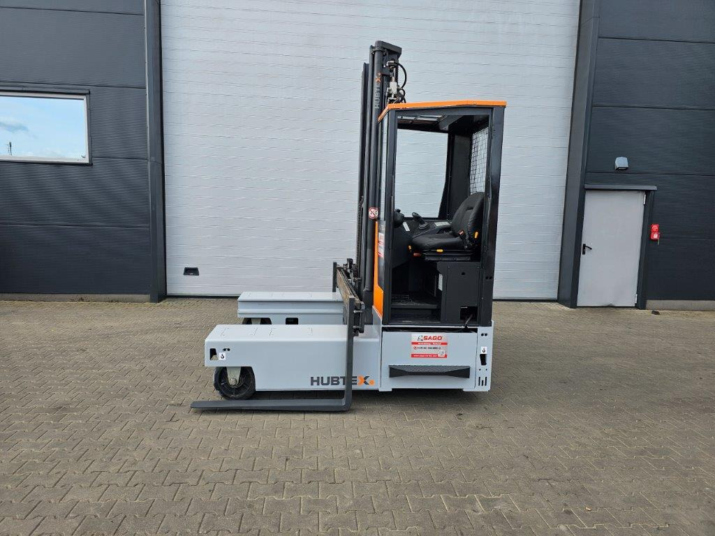 Hubtex DQ30-E - TRIPLEX - Chariot multidirectionnel: photos 3 Hubtex DQ30-E - TRIPLEX - Chariot multidirectionnel: photos 3