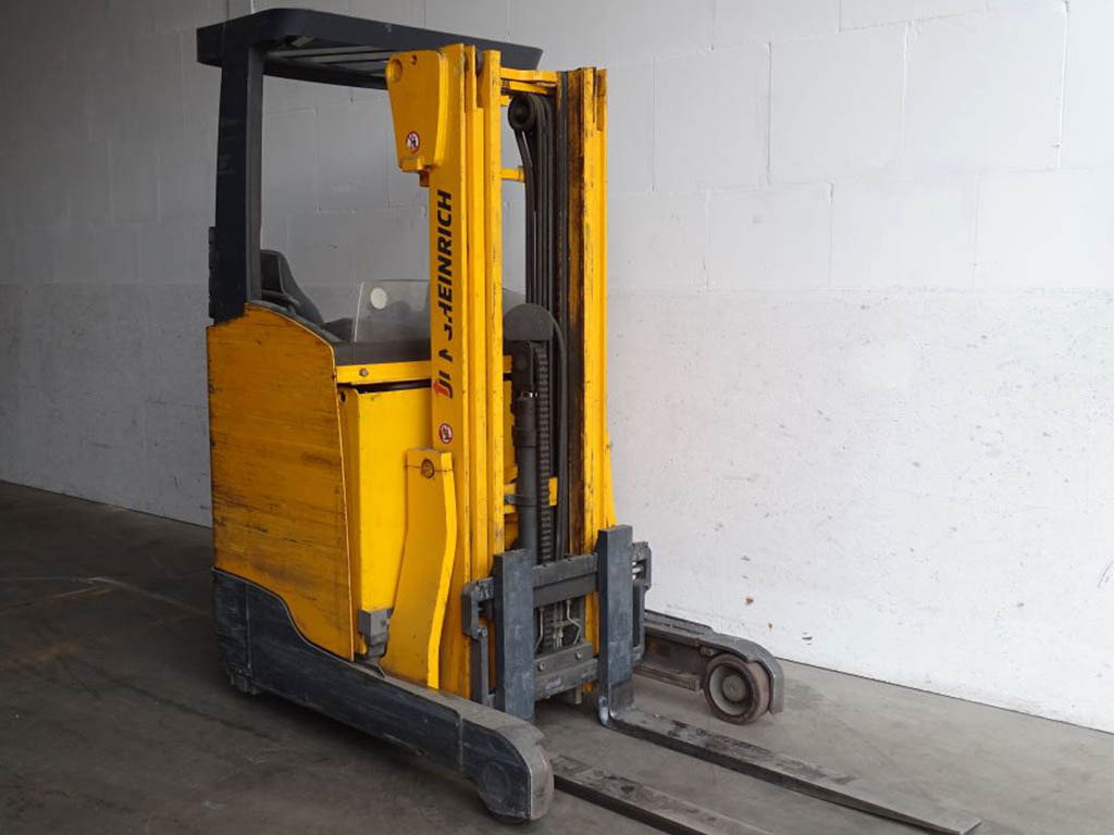 Jungheinrich ETV110 - TRIPLEX - Chariot à mât rétractable: photos 1 Jungheinrich ETV110 - TRIPLEX - Chariot à mât rétractable: photos 1