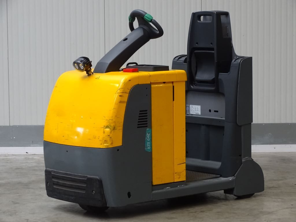 Jungheinrich EZS C40 - Chariot tracteur: photos 3 Jungheinrich EZS C40 - Chariot tracteur: photos 3