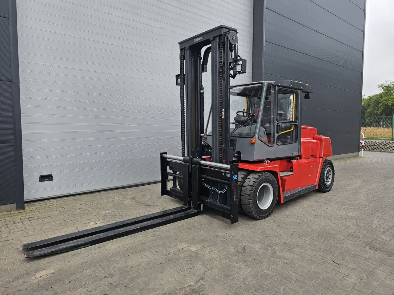 Kalmar DCF80-9 - Chariot élévateur diesel: photos 4 Kalmar DCF80-9 - Chariot élévateur diesel: photos 4