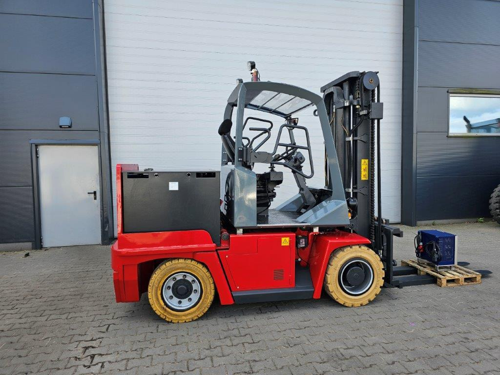 Kalmar ECF70-6C Kompaktstapler - Chariot élévateur électrique: photos 3 Kalmar ECF70-6C Kompaktstapler - Chariot élévateur électrique: photos 3