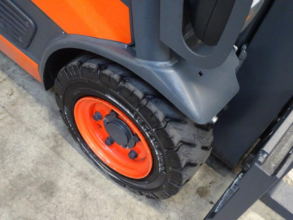 Linde E16P-02 - TRIPLEX - Chariot élévateur électrique: photos 2 Linde E16P-02 - TRIPLEX - Chariot élévateur électrique: photos 2