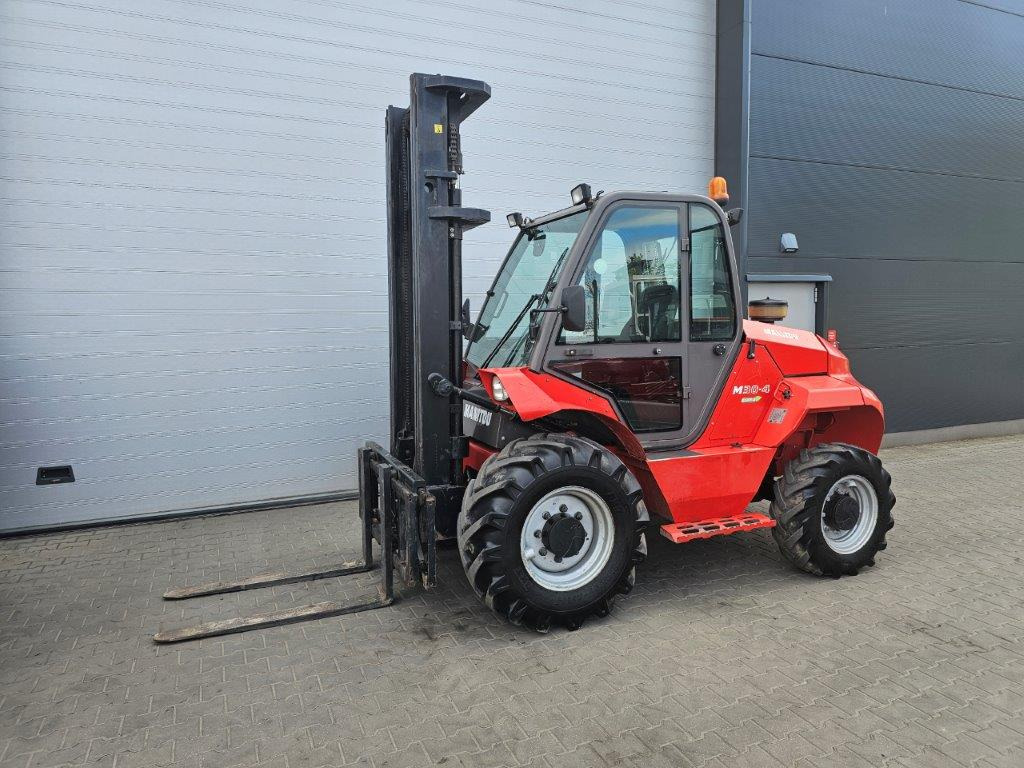 Manitou M30-4 ST3B - TRIPLEX - Chariot tout terrain: photos 1 Manitou M30-4 ST3B - TRIPLEX - Chariot tout terrain: photos 1