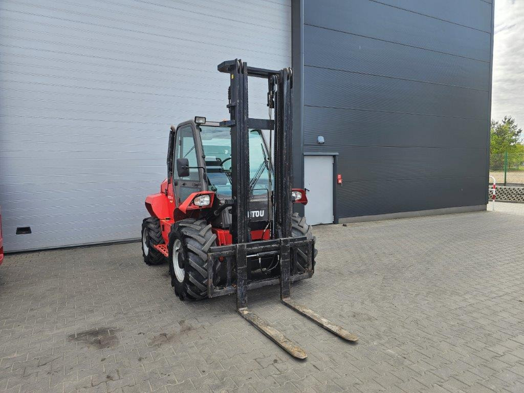 Manitou M30-4 ST3B - TRIPLEX - Chariot tout terrain: photos 4 Manitou M30-4 ST3B - TRIPLEX - Chariot tout terrain: photos 4