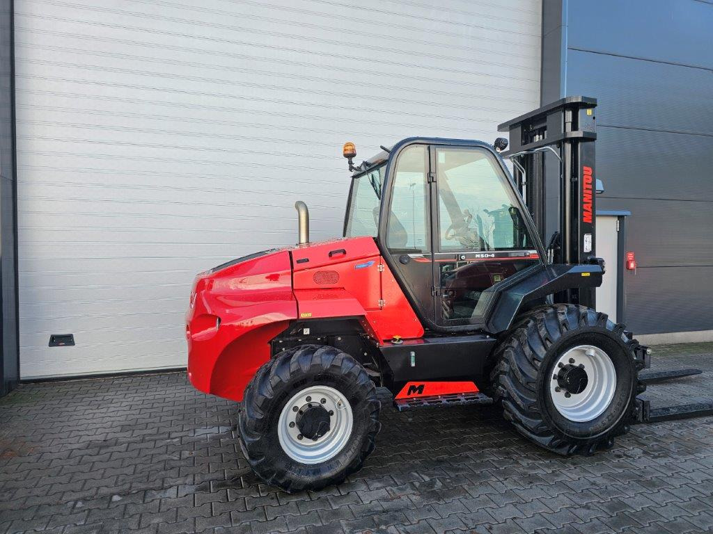 Manitou M50-4D - TRIPLEX- 4x4 - Chariot tout terrain: photos 3 Manitou M50-4D - TRIPLEX- 4x4 - Chariot tout terrain: photos 3
