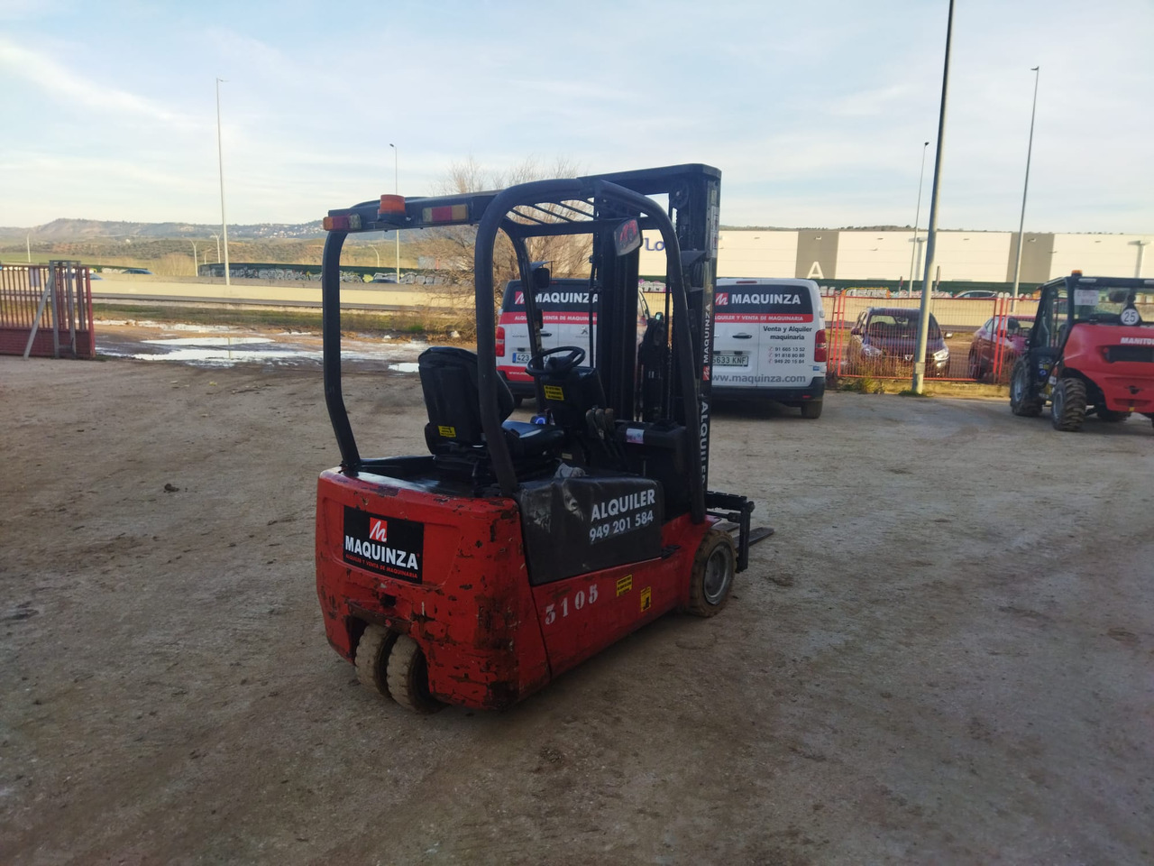 MANITOU ME320 - Chariot élévateur électrique: photos 5 MANITOU ME320 - Chariot élévateur électrique: photos 5