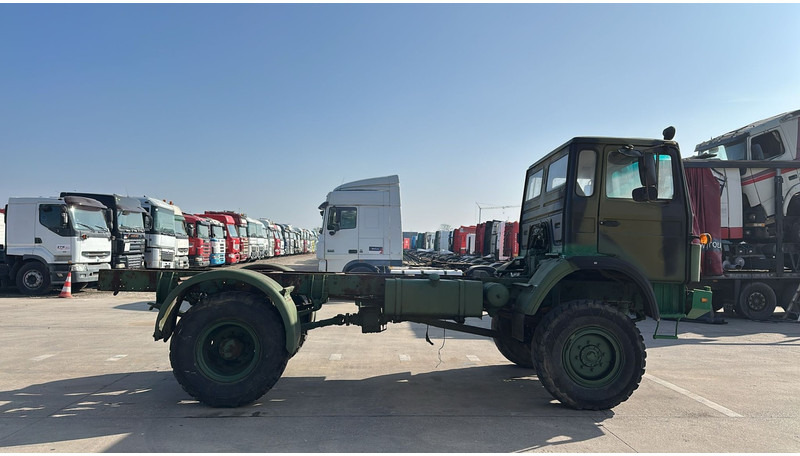 Iveco Magirus 110 - 16 (4X4 / 57000 KM / LAMES / GRAND PONT / 6 CYLINDRES EN LIGNE !! / MANUAL PUMP) - Châssis cabine: photos 4 Iveco Magirus 110 - 16 (4X4 / 57000 KM / LAMES / GRAND PONT / 6 CYLINDRES EN LIGNE !! / MANUAL PUMP) - Châssis cabine: photos 4