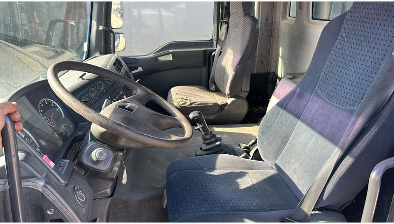 MAN TGA 26.460 (WITH CONTAINER / BELGIAN TRUCK / PERFECT / 6X4 / MANUAL GEARBOX / BOITE MANUELLE) en leasing occasion MAN TGA 26.460 (WITH CONTAINER / BELGIAN TRUCK / PERFECT / 6X4 / MANUAL GEARBOX / BOITE MANUELLE): photos 19