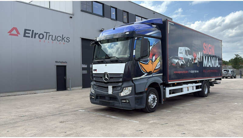 Mercedes-Benz ACTROS 1940 (BE TRUCK / TOP CONDITION / LIFT / AIRCO / BOX 8.06X2.47X2.62) - Camion fourgon: photos 1 Mercedes-Benz ACTROS 1940 (BE TRUCK / TOP CONDITION / LIFT / AIRCO / BOX 8.06X2.47X2.62) - Camion fourgon: photos 1