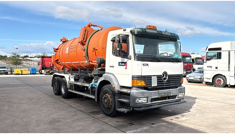 Mercedes-Benz Atego 2528 (14500L / LAMES DEVANT / 6X2 / BOITE MANUELLE) - Camion hydrocureur: photos 3 Mercedes-Benz Atego 2528 (14500L / LAMES DEVANT / 6X2 / BOITE MANUELLE) - Camion hydrocureur: photos 3