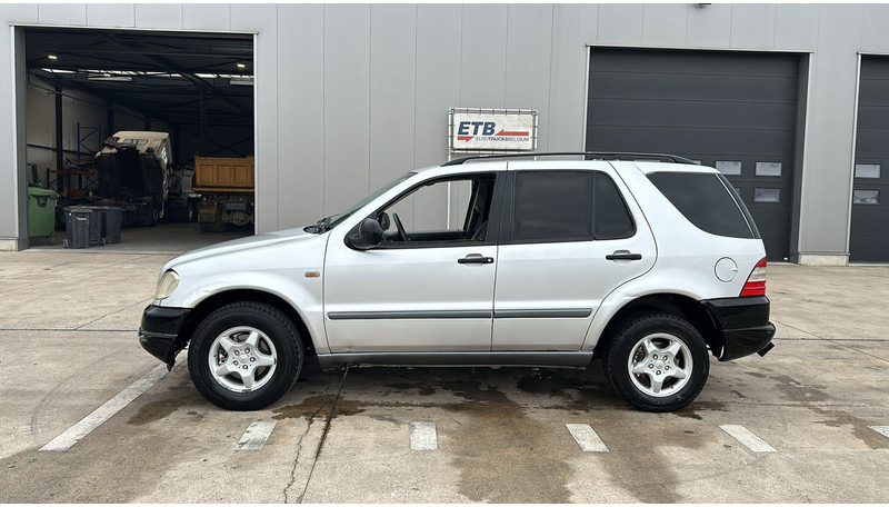 SUV Mercedes-Benz M-Klasse ML 270 CDI: photos 8