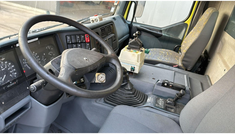 Camion benne Renault KERAX 340 (4X4 / CAMION FRANCAIS / PARFAIT ETAT / LAMES / BOITE ET POMPE MANUELLE / FRENCH TRUCK): photos 19