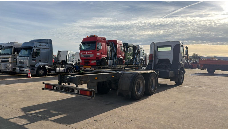 Renault Kerax 320 DCI (PARFAIT ETAT / CHASSIS LONGUE / LAMES / GRAND PONT / KM ORIGINAL) - Châssis cabine: photos 4 Renault Kerax 320 DCI (PARFAIT ETAT / CHASSIS LONGUE / LAMES / GRAND PONT / KM ORIGINAL) - Châssis cabine: photos 4