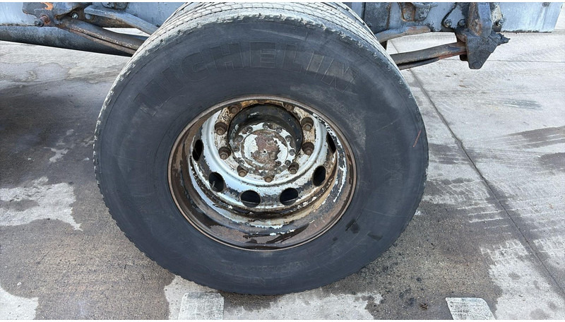 Renault Premium 320 (FULL STEEL / LAMES / BOITE MANUELLE / MANUAL GEARBOX) en leasing occasion Renault Premium 320 (FULL STEEL / LAMES / BOITE MANUELLE / MANUAL GEARBOX): photos 15