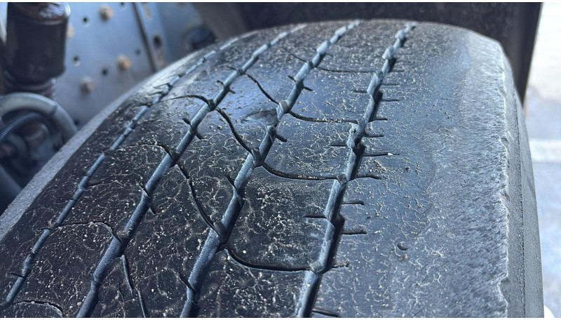 Renault Premium 320 (FULL STEEL / LAMES / BOITE MANUELLE / MANUAL GEARBOX) en leasing occasion Renault Premium 320 (FULL STEEL / LAMES / BOITE MANUELLE / MANUAL GEARBOX): photos 9