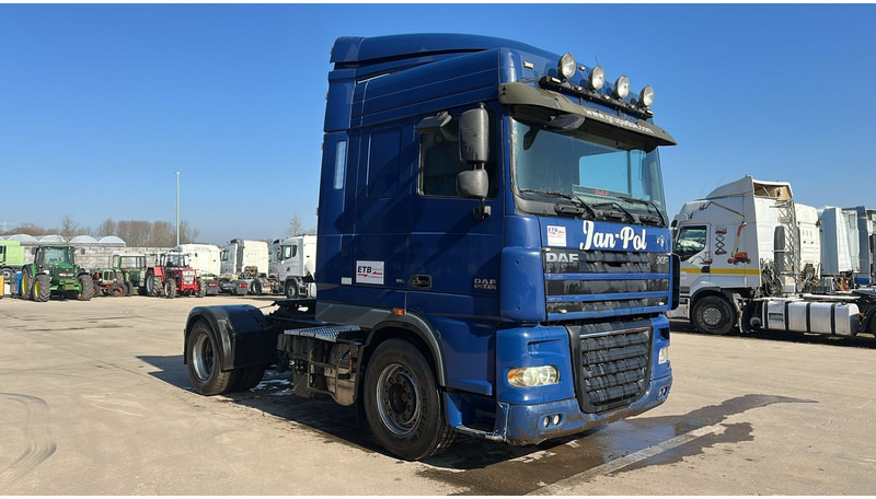 DAF 105 XF 410 (BOITE MANUELLE / MANUAL GEARBOX / GOOD CONDITION) - Tracteur routier: photos 3 DAF 105 XF 410 (BOITE MANUELLE / MANUAL GEARBOX / GOOD CONDITION) - Tracteur routier: photos 3