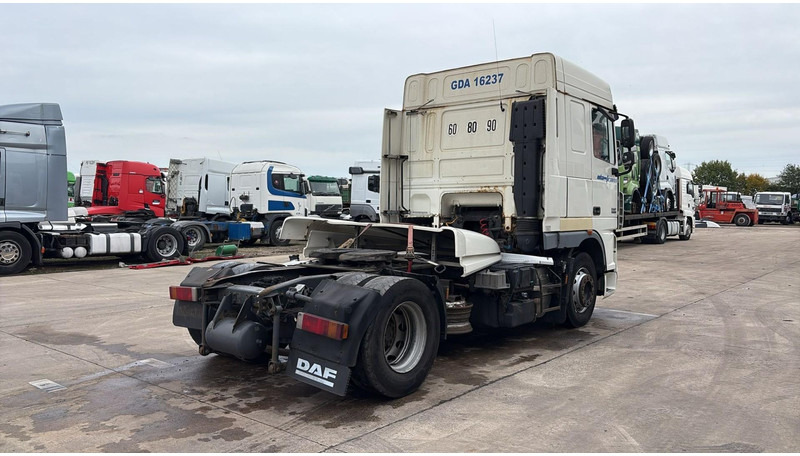 DAF XF 105.460 (GOOD CONDITION / BONNE ETAT) - Tracteur routier: photos 4 DAF XF 105.460 (GOOD CONDITION / BONNE ETAT) - Tracteur routier: photos 4
