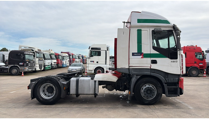 Iveco Stralis 430 (BOITE MANUELLE / MANUAL GEARBOX) - Tracteur routier: photos 4 Iveco Stralis 430 (BOITE MANUELLE / MANUAL GEARBOX) - Tracteur routier: photos 4