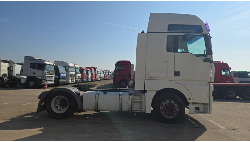 MAN TGX 18.440 (MANUAL GEARBOX / RETARDER / BOITE MANUELLE / AIRCO / GOOD CONDITION) - Tracteur routier: photos 3 MAN TGX 18.440 (MANUAL GEARBOX / RETARDER / BOITE MANUELLE / AIRCO / GOOD CONDITION) - Tracteur routier: photos 3