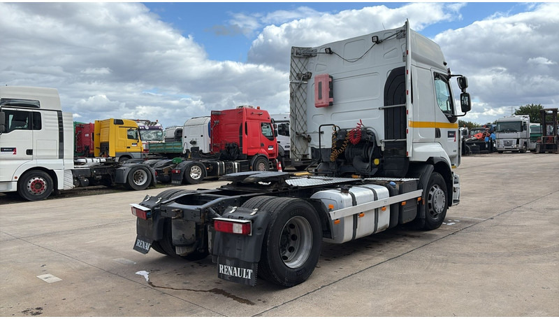 Renault Premium 450 DXI (BOITE MANUELLE / MANUAL GEARBOX) - Tracteur routier: photos 4 Renault Premium 450 DXI (BOITE MANUELLE / MANUAL GEARBOX) - Tracteur routier: photos 4