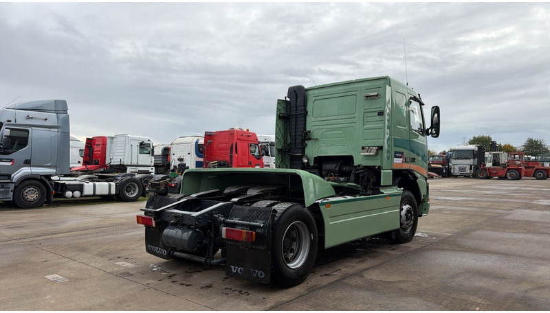 Volvo FH 12.380 (BOITE MANUELLE / MANUAL GEARBOX) - Tracteur routier: photos 4 Volvo FH 12.380 (BOITE MANUELLE / MANUAL GEARBOX) - Tracteur routier: photos 4