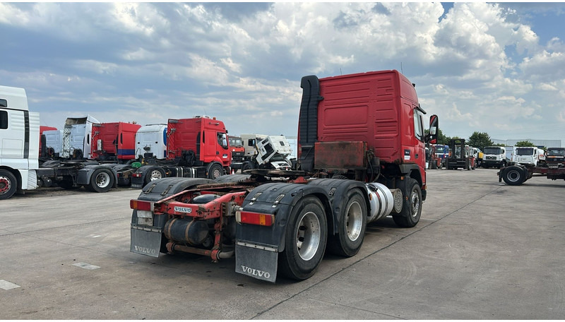 Volvo FM 12 - 420 (6X4 / TRACTEUR ORIGINAL / BOITE MANUELLE / MANUAL GEARBOX / PROPRE) - Tracteur routier: photos 5 Volvo FM 12 - 420 (6X4 / TRACTEUR ORIGINAL / BOITE MANUELLE / MANUAL GEARBOX / PROPRE) - Tracteur routier: photos 5