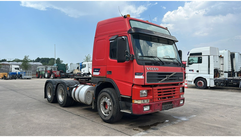 Volvo FM 12 - 420 (6X4 / TRACTEUR ORIGINAL / BOITE MANUELLE / MANUAL GEARBOX / PROPRE) - Tracteur routier: photos 3 Volvo FM 12 - 420 (6X4 / TRACTEUR ORIGINAL / BOITE MANUELLE / MANUAL GEARBOX / PROPRE) - Tracteur routier: photos 3