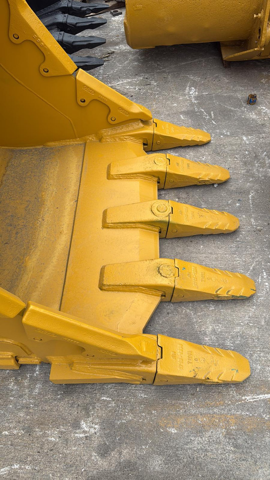 Komatsu PC350 Heavy Duty Bucket - Godet pour pelle pour Pelle sur chenille: photos 5 Komatsu PC350 Heavy Duty Bucket - Godet pour pelle pour Pelle sur chenille: photos 5