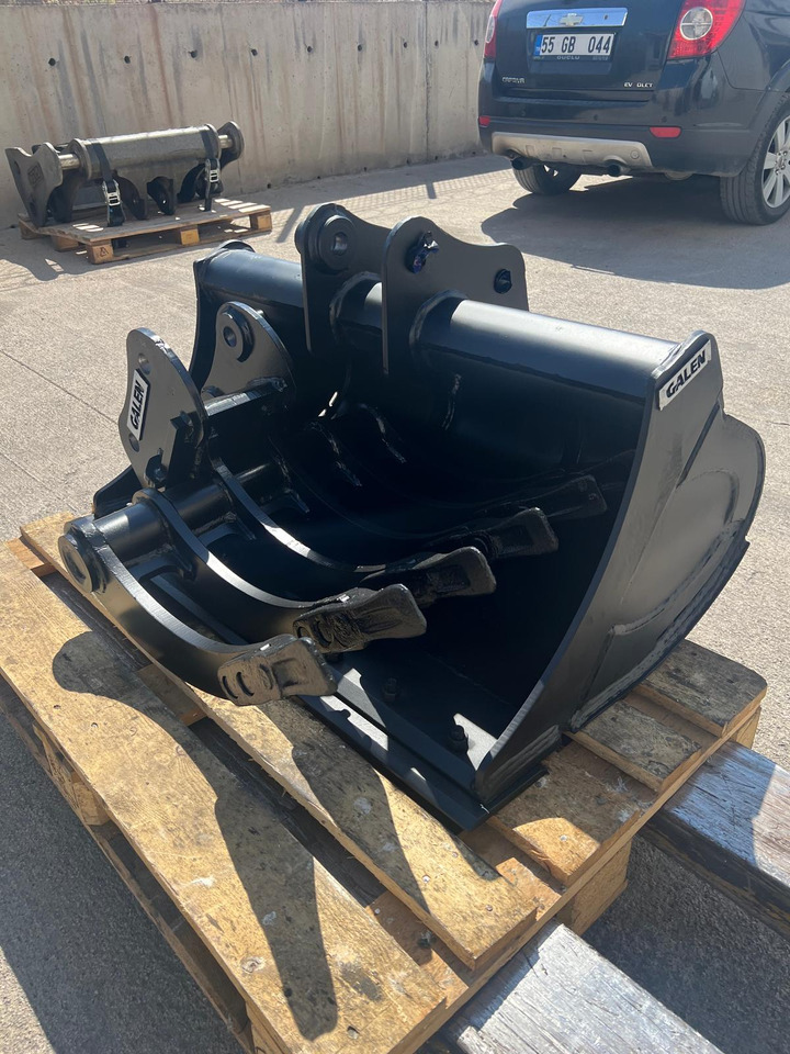 Takeuchi TB235 Grab Rake Attachment - Ripper pour Mini pelle: photos 2 Takeuchi TB235 Grab Rake Attachment - Ripper pour Mini pelle: photos 2