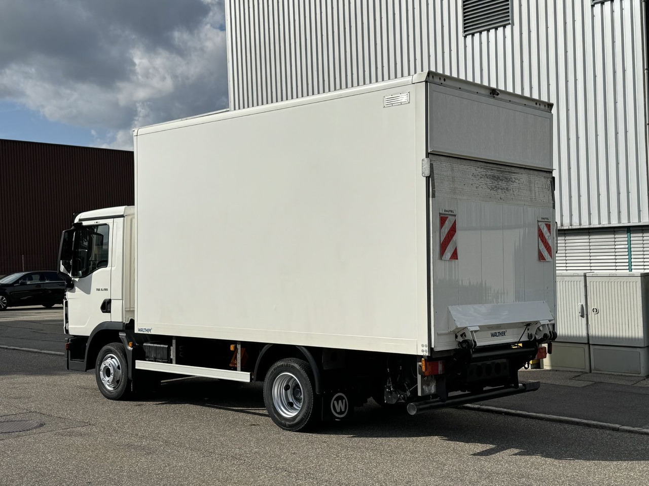 MAN TGL 8.190 BL Koffer 4,57m LBW 1,5t Kamera TOP - Fourgon grand volume: photos 5 MAN TGL 8.190 BL Koffer 4,57m LBW 1,5t Kamera TOP - Fourgon grand volume: photos 5